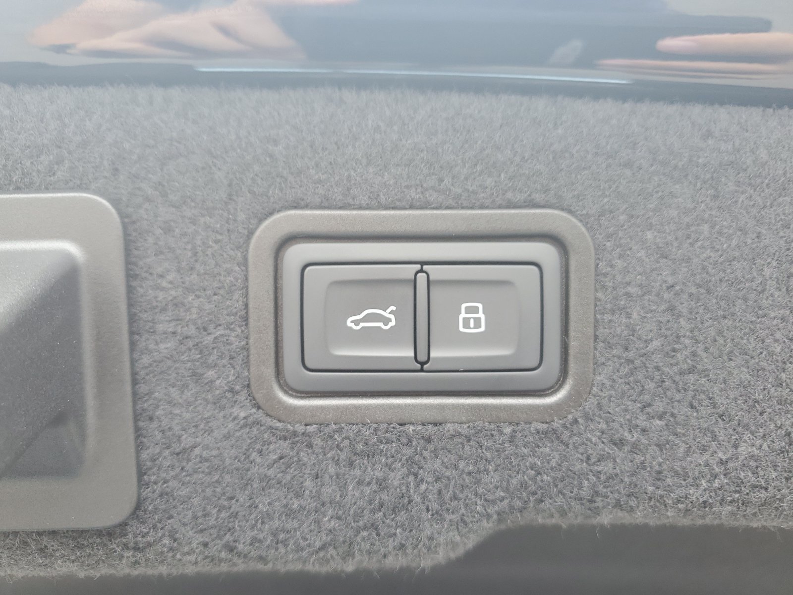 New 2026 Audi A8 L 3.0T AWD/4WD image 9