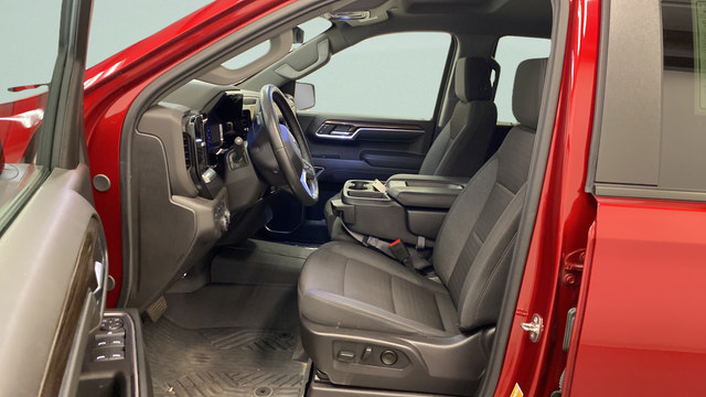 Used 2024 Chevrolet Silverado 1500 RST AWD/4WD image 16