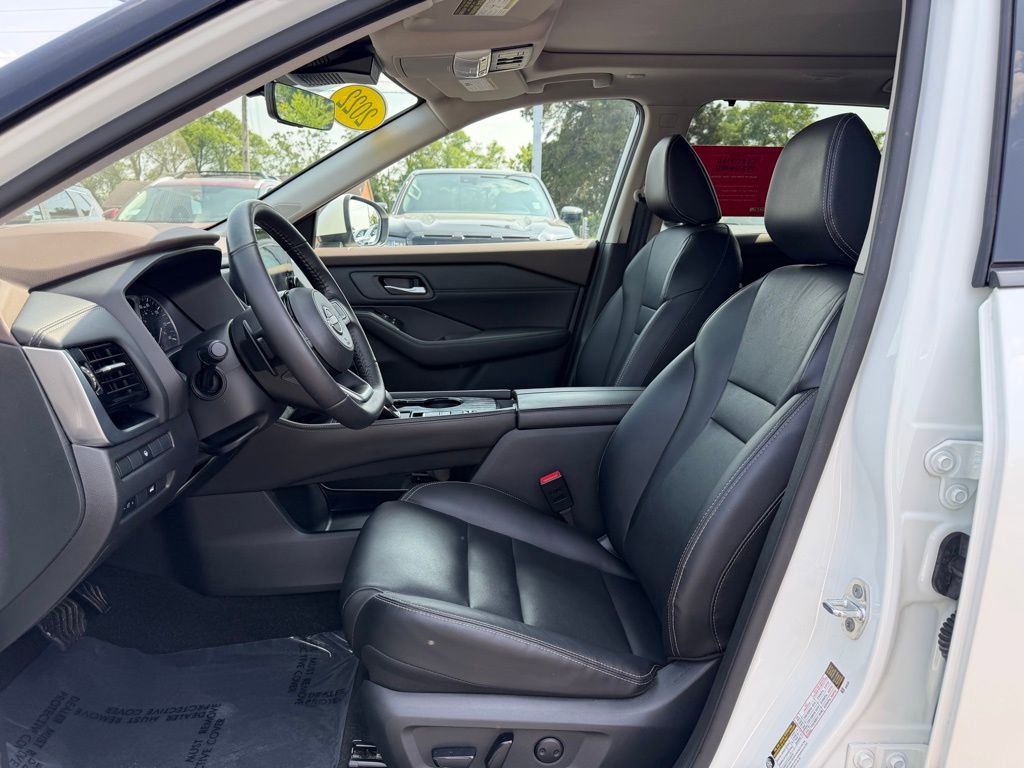 Used 2022 Nissan Rogue SL w/ SL Premium Package FWD image 12