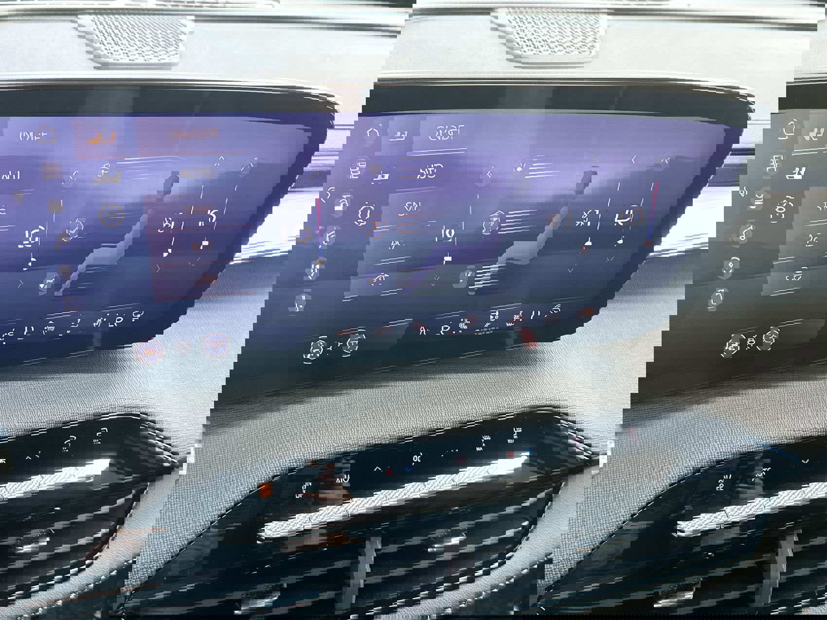 Certified 2026 Buick Enclave Preferred image 19