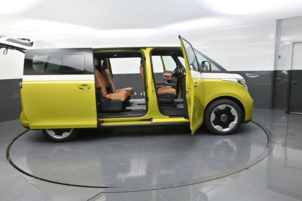 New 2025 Volkswagen ID. Buzz Pro S Plus AWD/4WD image 36