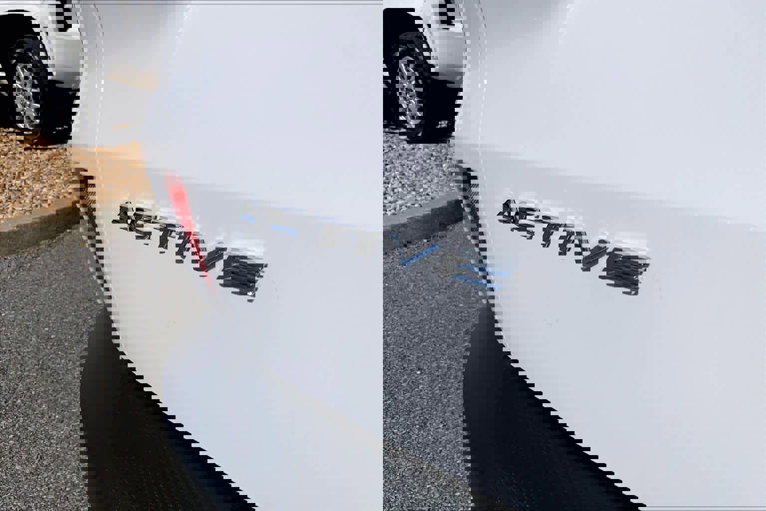 Certified 2025 Ford Escape Active image 10