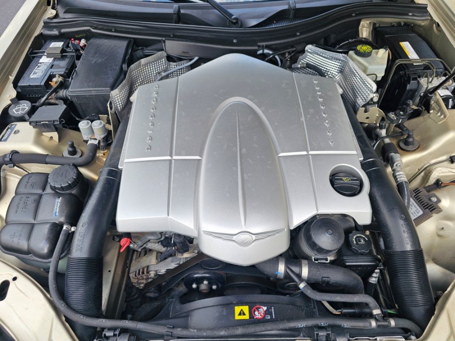 Used 2008 Chrysler Crossfire Limited RWD image 17