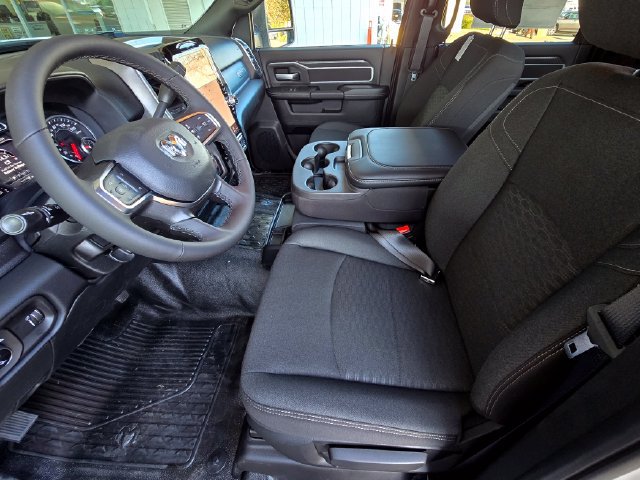 New 2026 RAM 3500 Big Horn AWD/4WD image 23