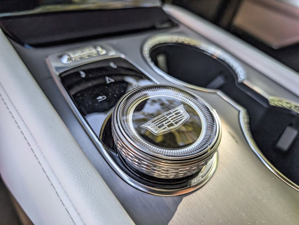 New 2026 Cadillac Vistiq Sport AWD/4WD image 32