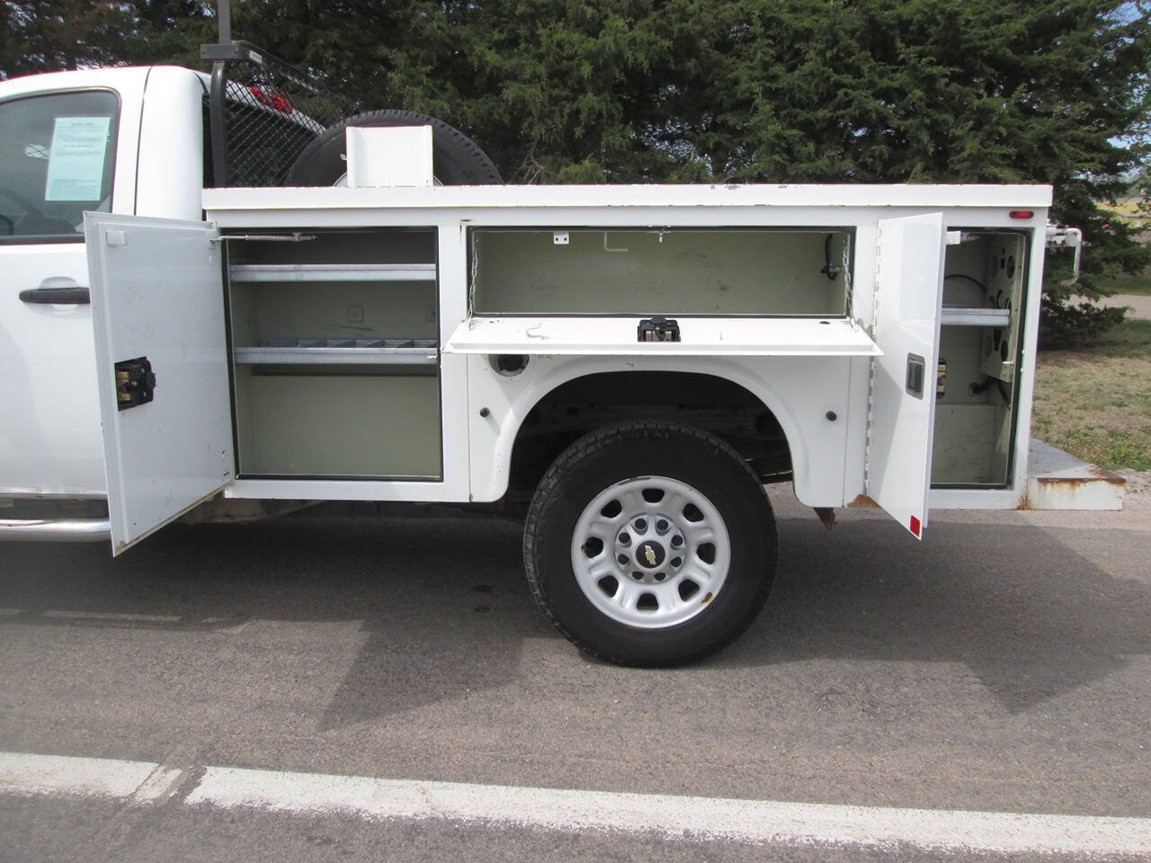 Used 2011 Chevrolet Silverado 2500 W/T AWD/4WD image 10