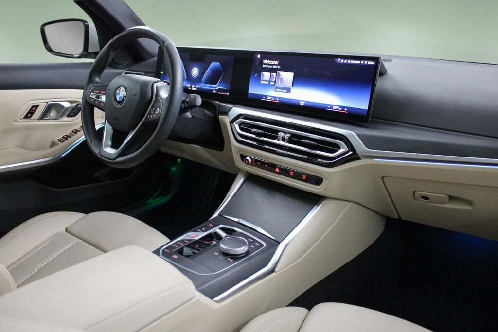Used 2024 BMW 330i Sedan w/ Convenience Package RWD image 21