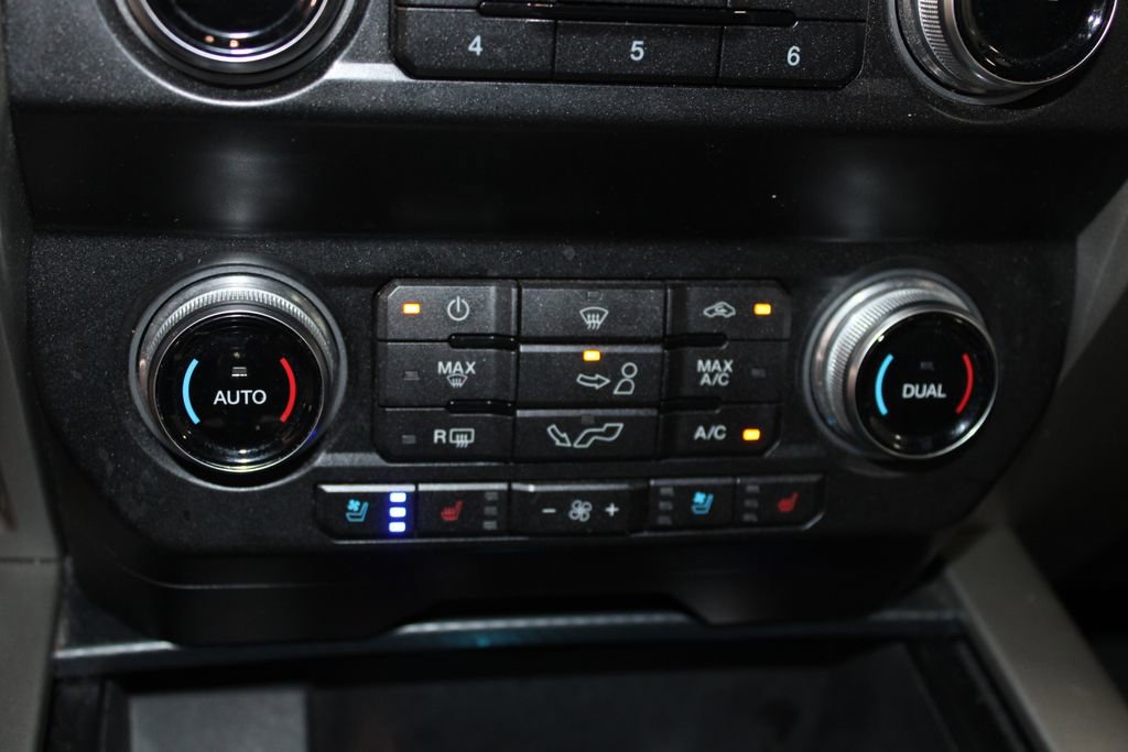 Used 2019 Ford F150 Lariat w/ Equipment Group 502A Luxury image 29