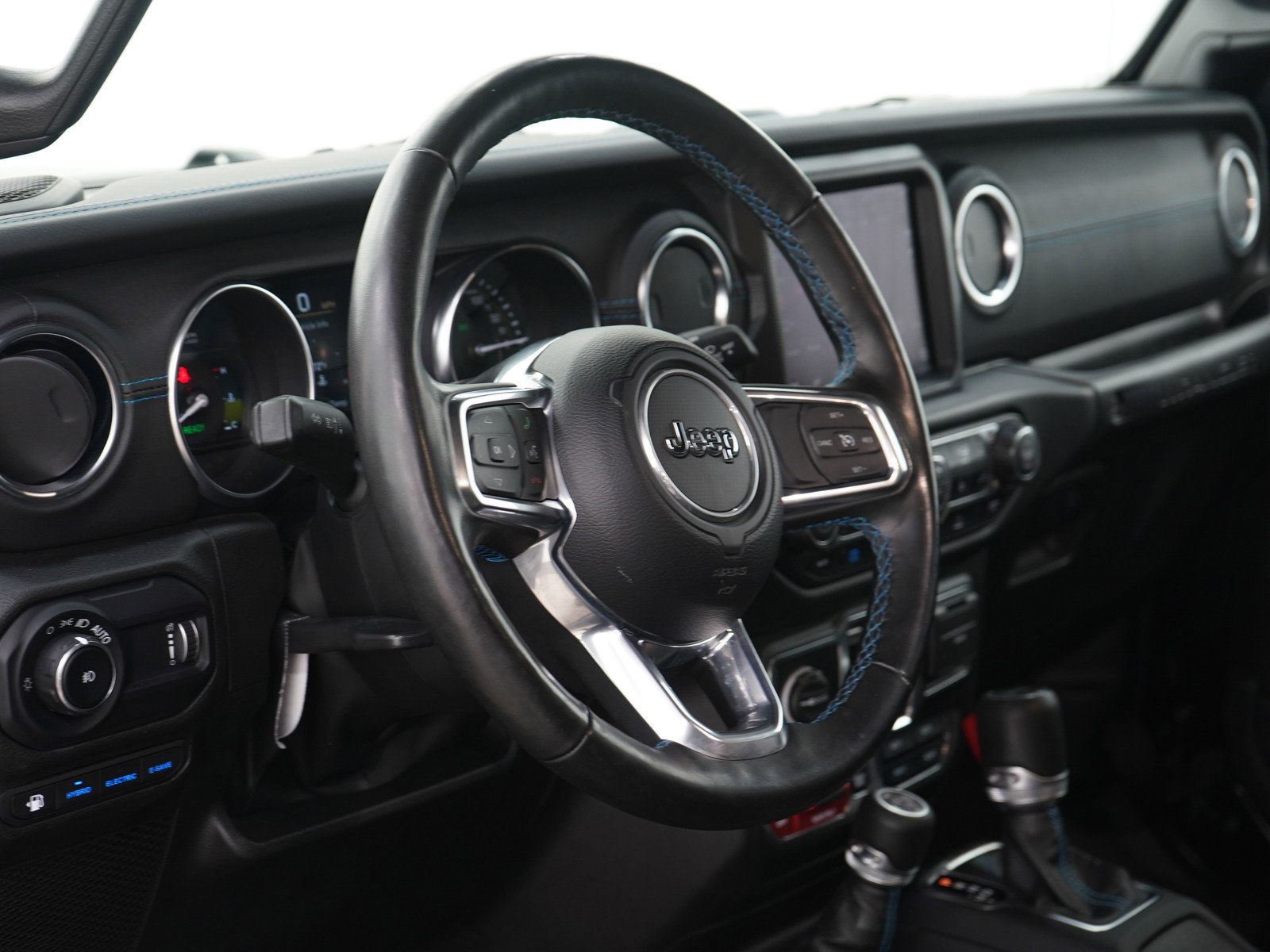 Used 2023 Jeep Wrangler Unlimited Rubicon 4xe w/ Cold Weather Group image 23