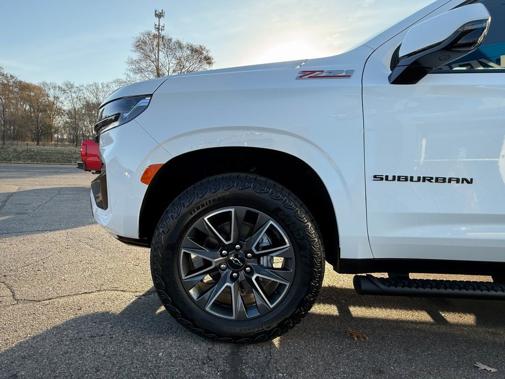 Certified 2024 Chevrolet Suburban Z71 w/ Off-Road Capability Package image 11