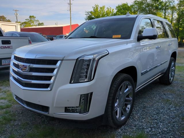 Used 2016 Cadillac Escalade Premium image 2