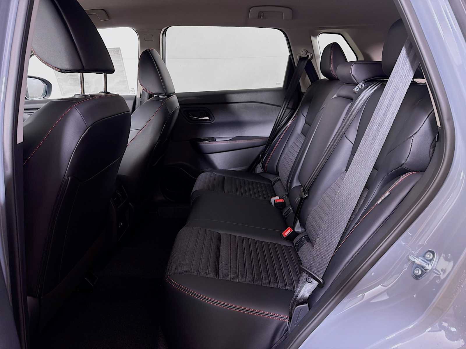 New 2026 Nissan Rogue SV AWD/4WD image 5