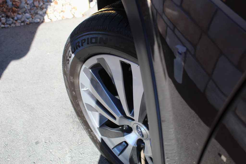 Used 2019 Subaru Ascent Limited image 37