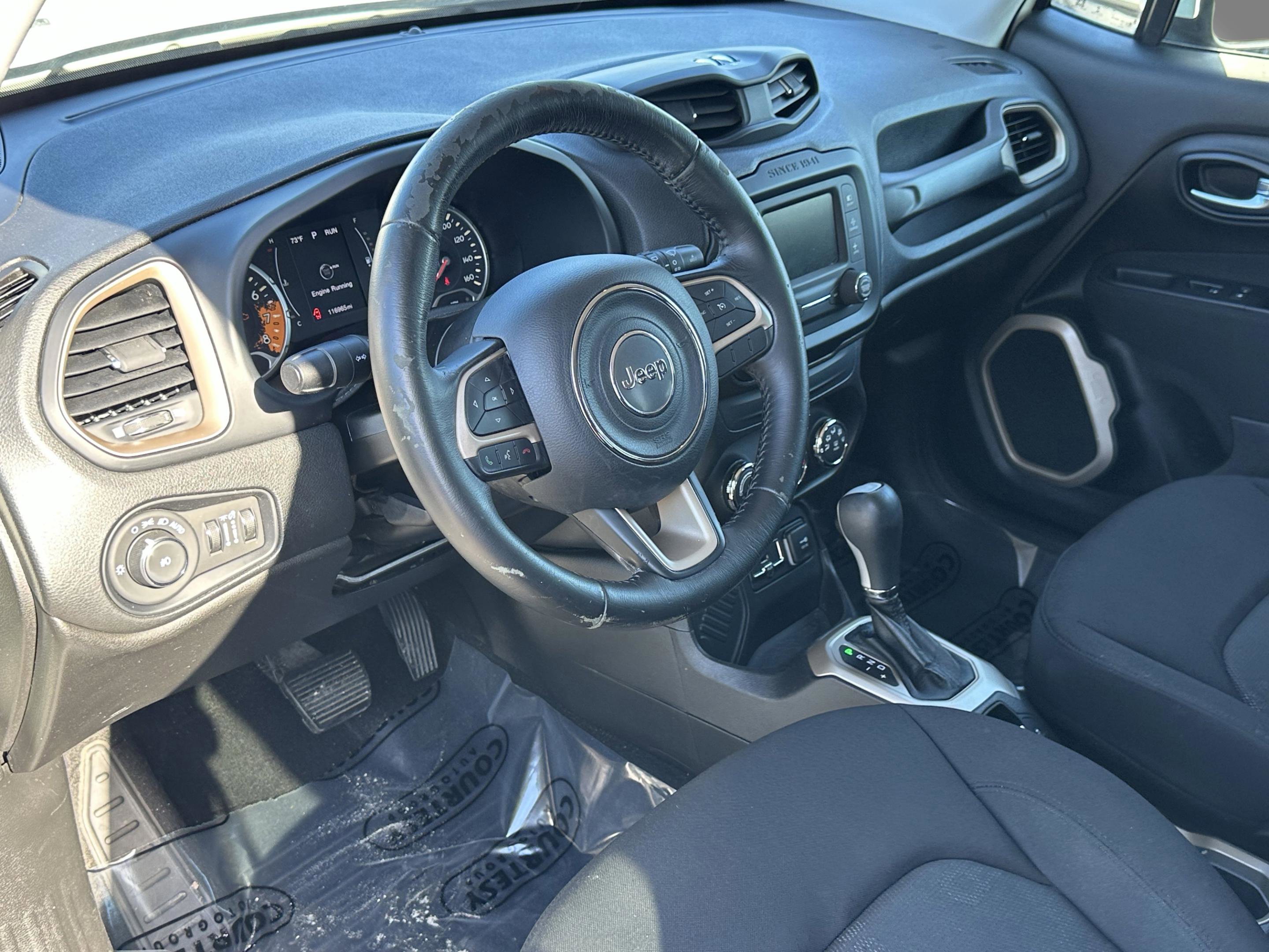 Used 2017 Jeep Renegade Latitude image 16
