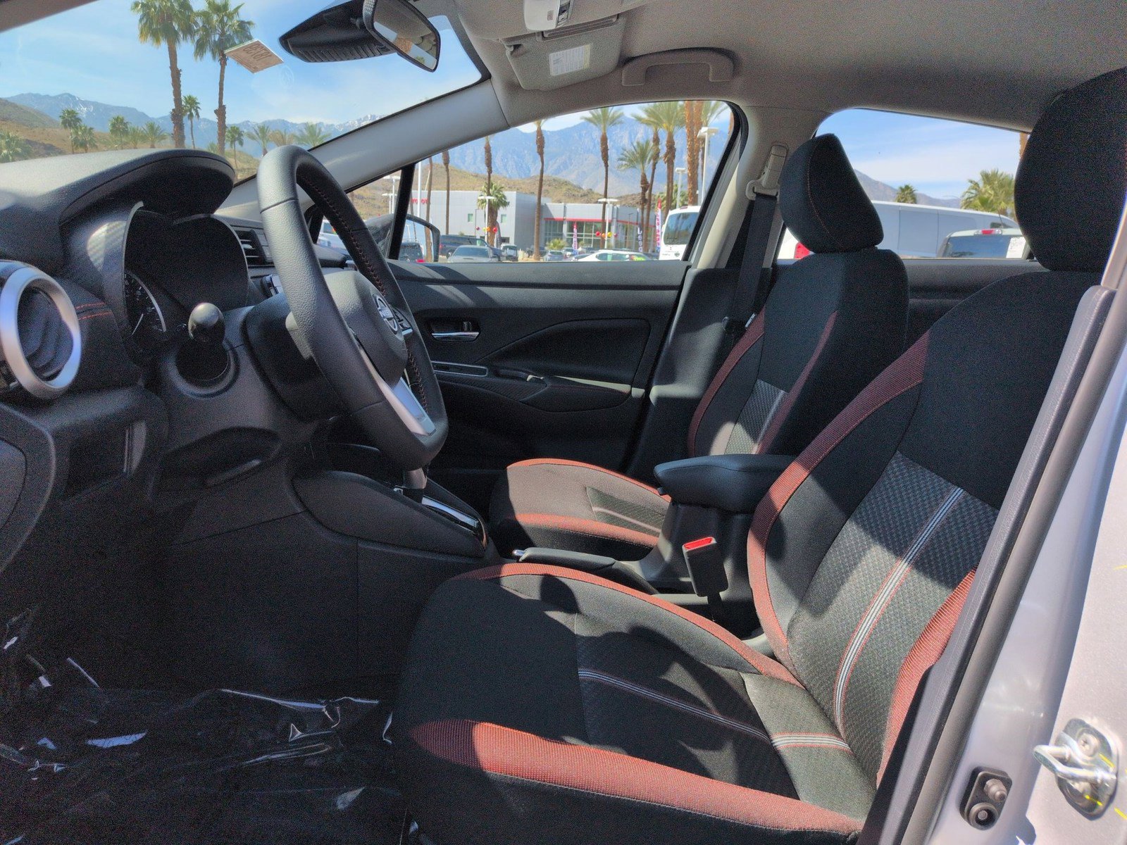 New 2025 Nissan Versa SR w/ Trunk Package image 12