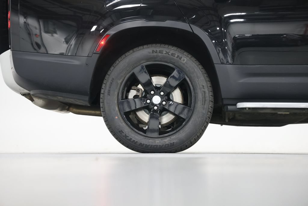 Used 2023 Land Rover Defender 130 SE AWD/4WD image 19