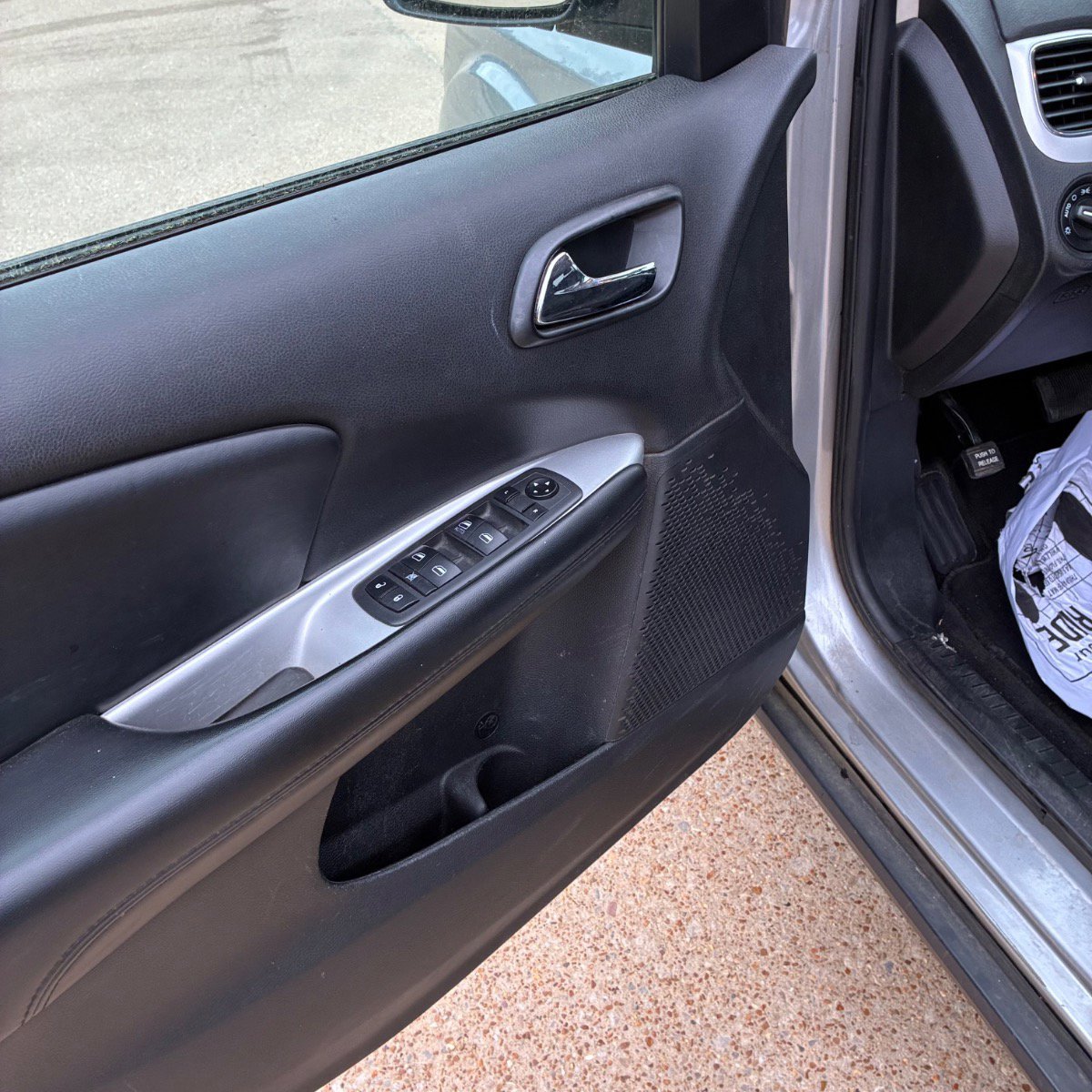 Used 2019 Dodge Journey SE w/ Connectivity Group image 9