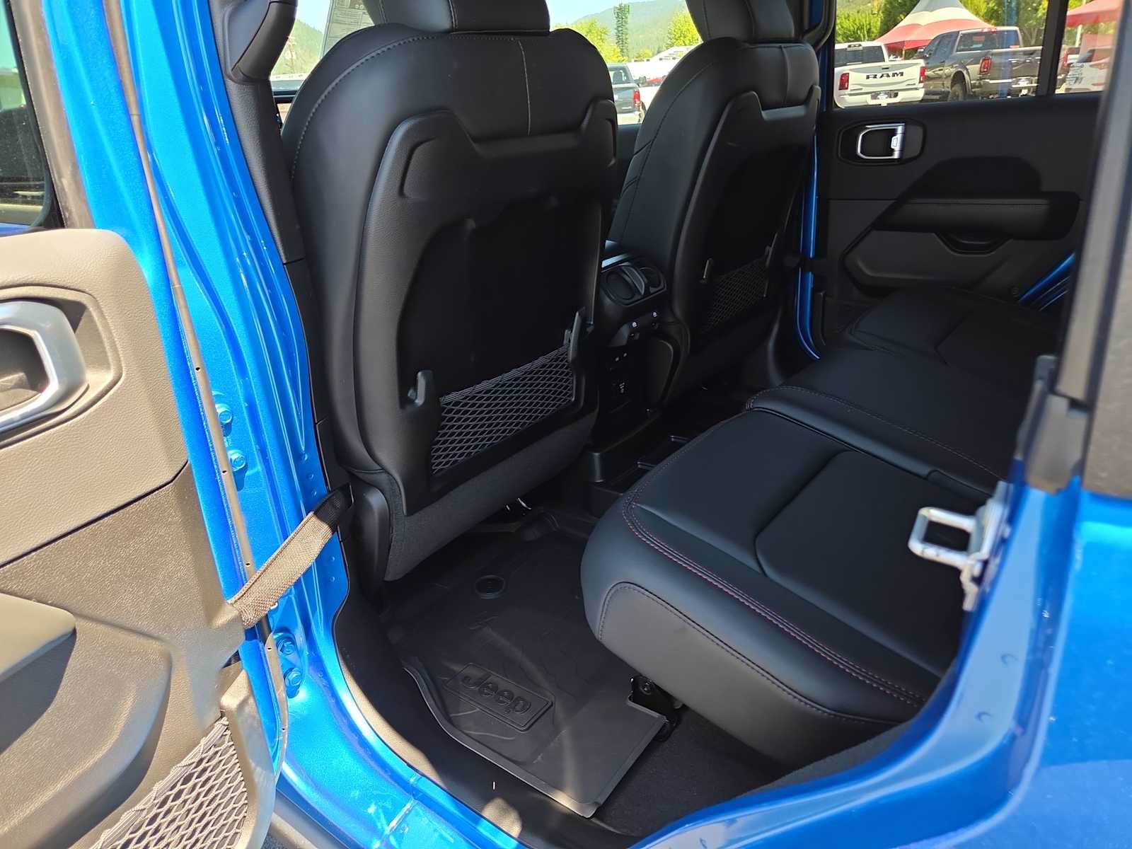New 2026 Jeep Wrangler Unlimited Rubicon AWD/4WD image 20