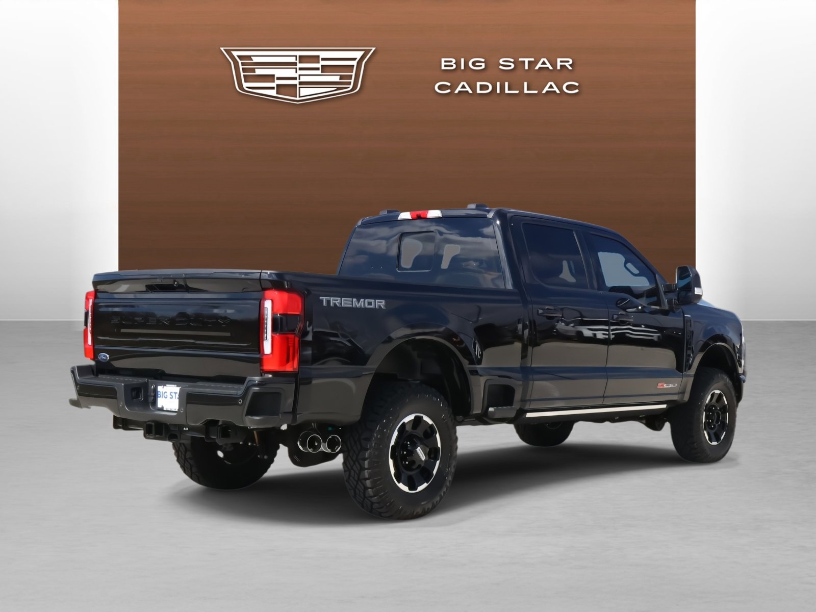 Used 2026 Ford F250 Platinum w/ Tremor Off-Road Package image 5