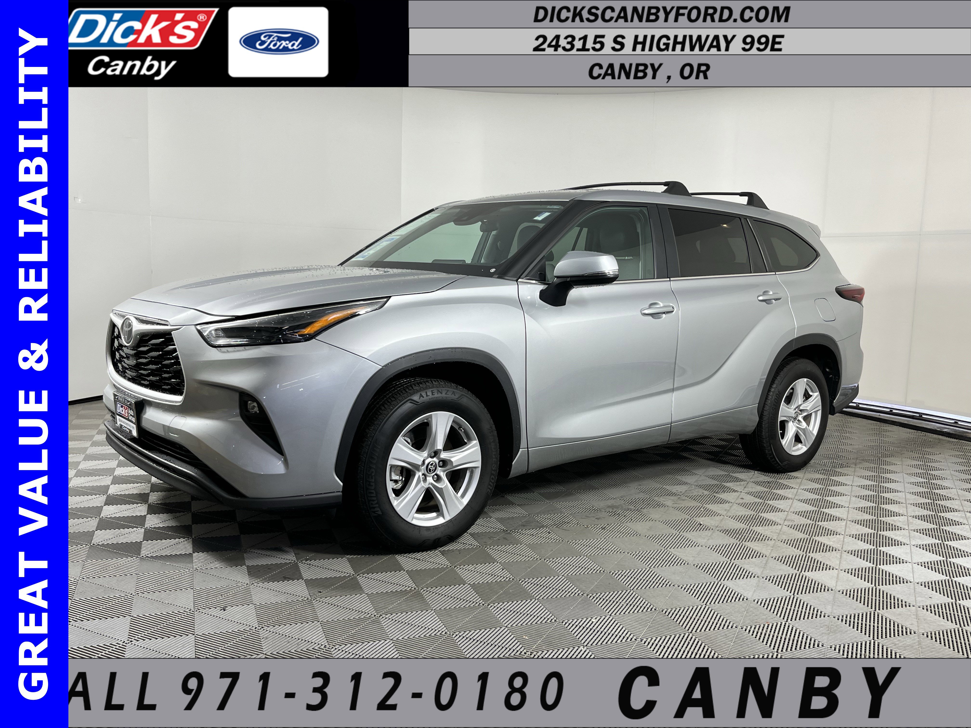 Used 2024 Toyota Highlander LE