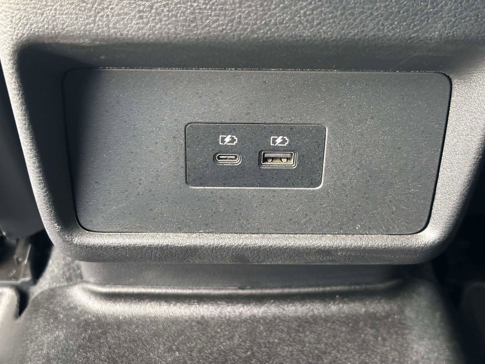 Used 2023 Nissan Rogue SL image 13