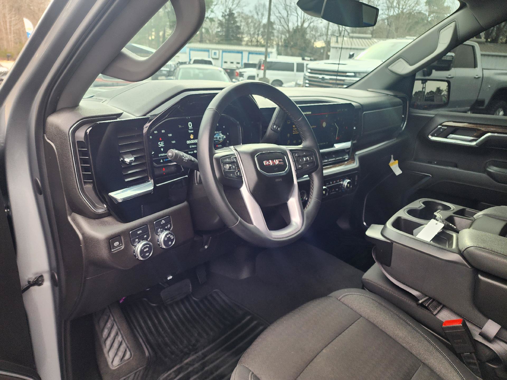 Used 2023 GMC Sierra 1500 SLE AWD/4WD image 7