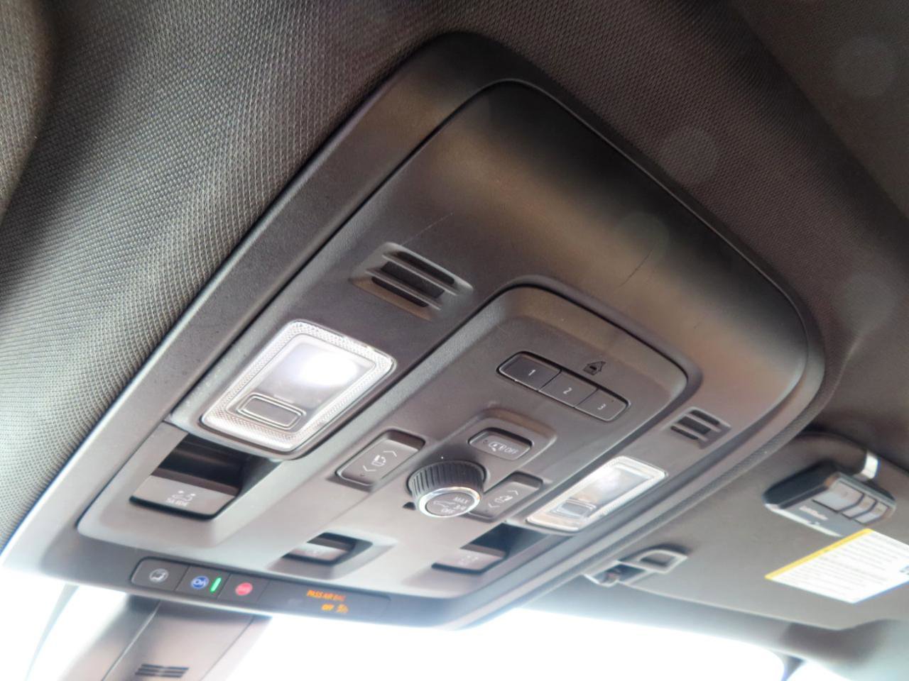 Used 2021 Chevrolet Tahoe High Country w/ Premium Package image 41