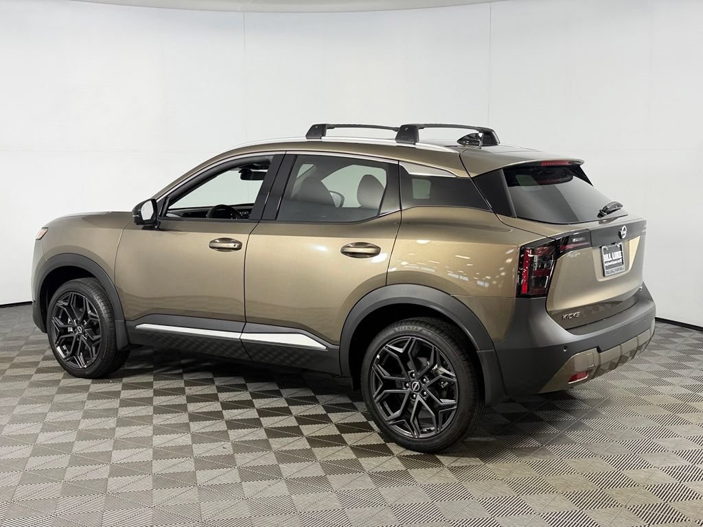 Used 2026 Nissan Kicks SR w/ Cold Weather Package FWD image 9