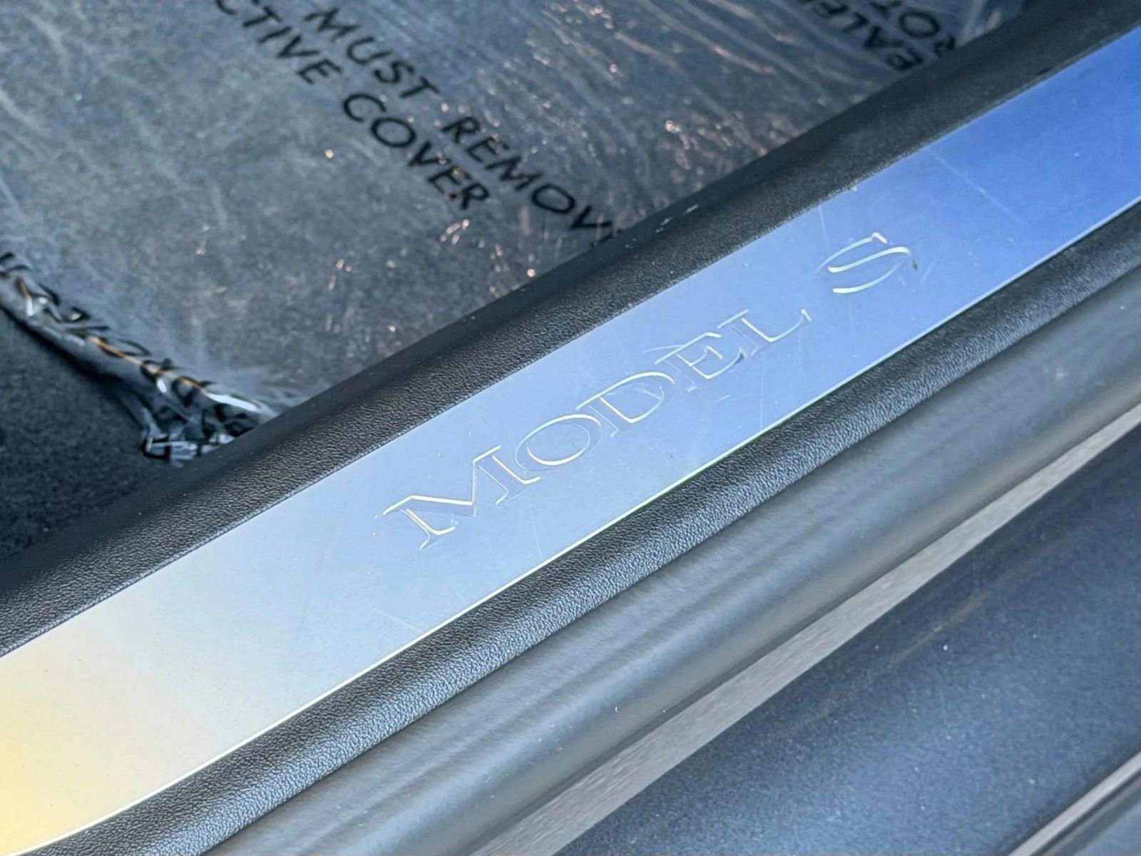 Used 2015 Tesla Model S 85 image 28