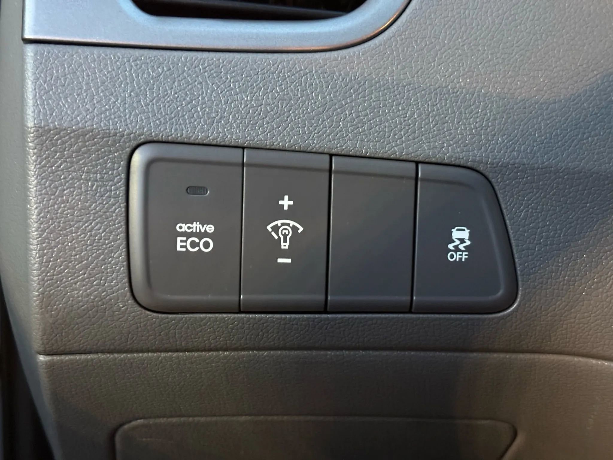 Used 2012 Hyundai Elantra GLS image 31