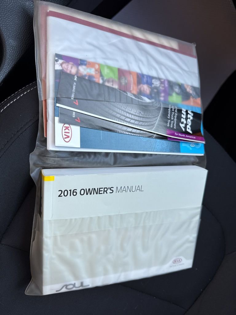 Used 2016 Kia Soul image 23