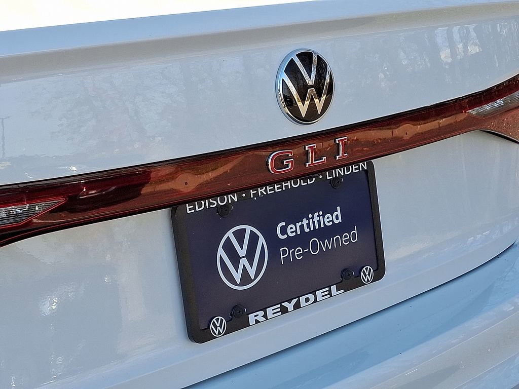 Certified 2025 Volkswagen Jetta GLI Autobahn image 30