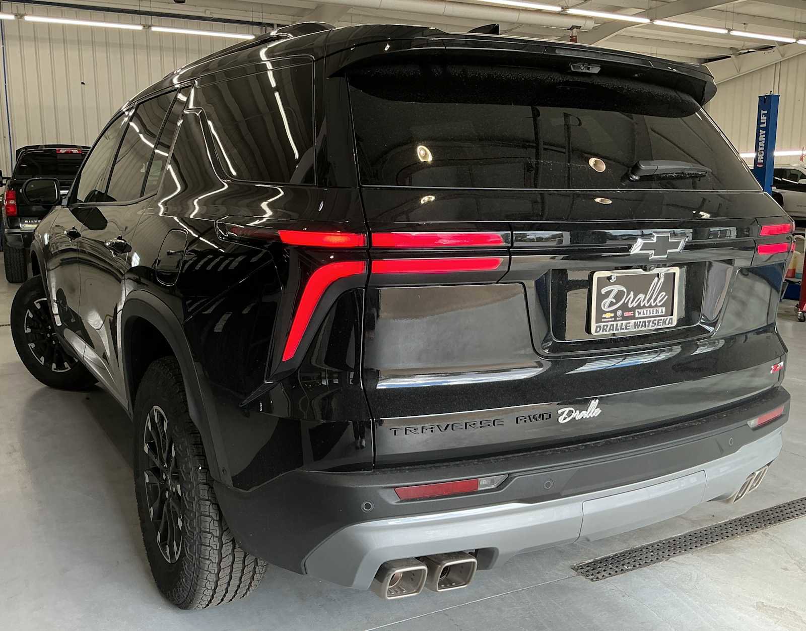 New 2026 Chevrolet Traverse Z71 w/ Enhanced Driving Package image 5