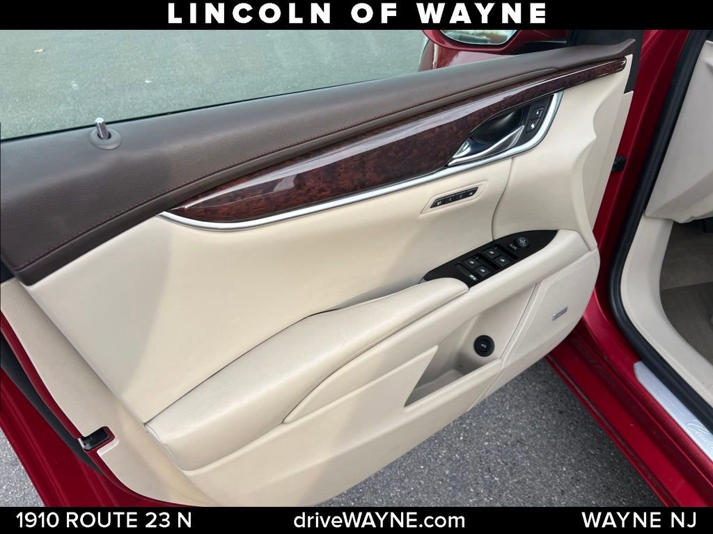 Used 2014 Cadillac XTS Luxury w/ Driver Awareness Package image 9