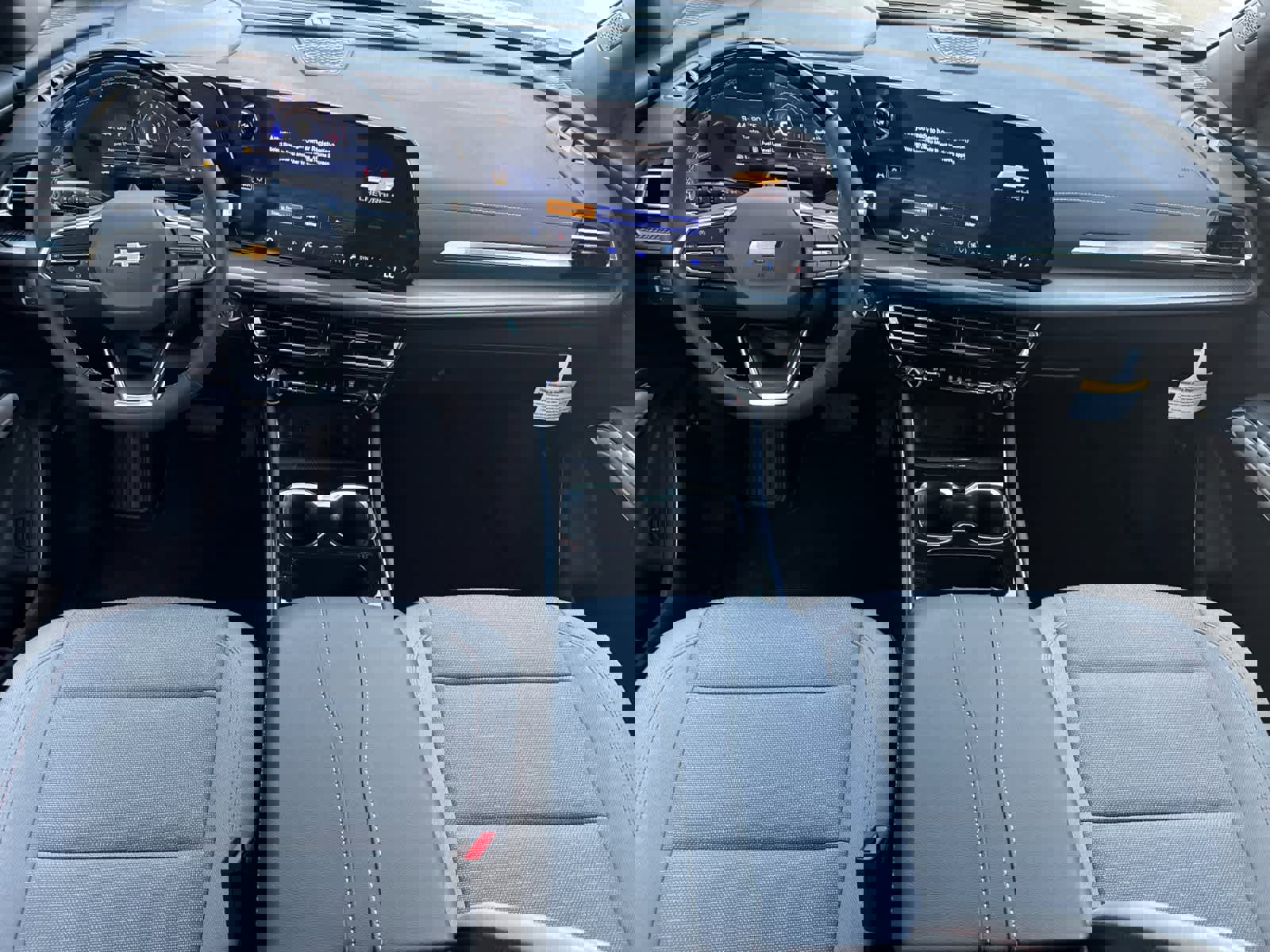 New 2026 Chevrolet Traverse LT w/ Enhanced Driving Package image 12