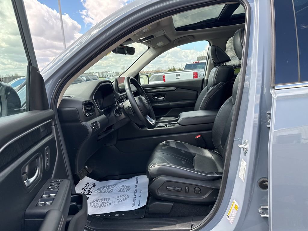Certified 2024 Honda Pilot Elite image 34