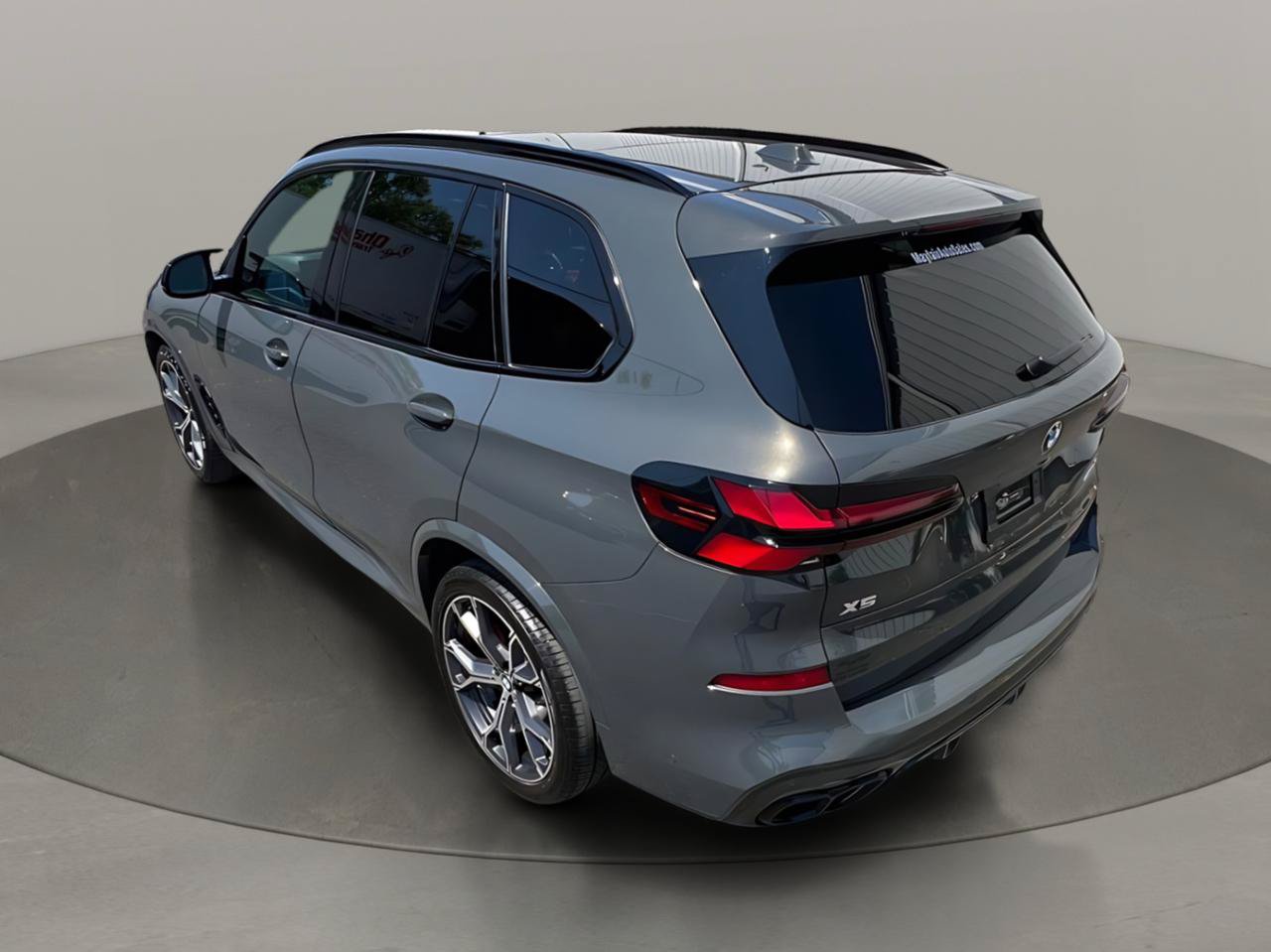 Used 2024 BMW X5 M60i AWD/4WD image 3