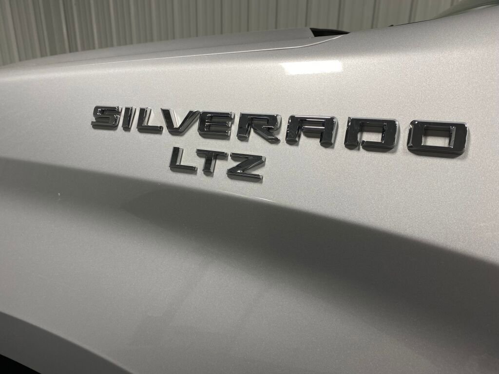 Used 2019 Chevrolet Silverado 1500 LTZ w/ LTZ Plus Package image 17