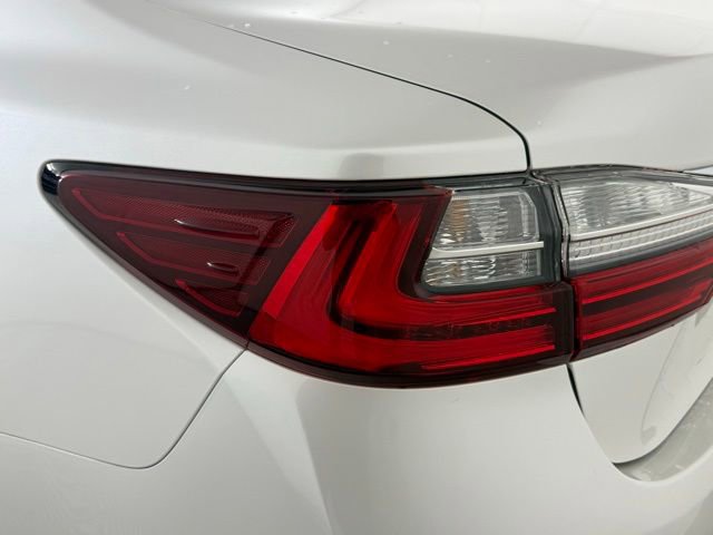 Used 2016 Lexus ES 350 FWD image 13