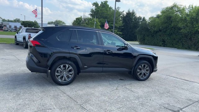 Used 2025 Toyota RAV4 XLE Premium AWD/4WD image 9