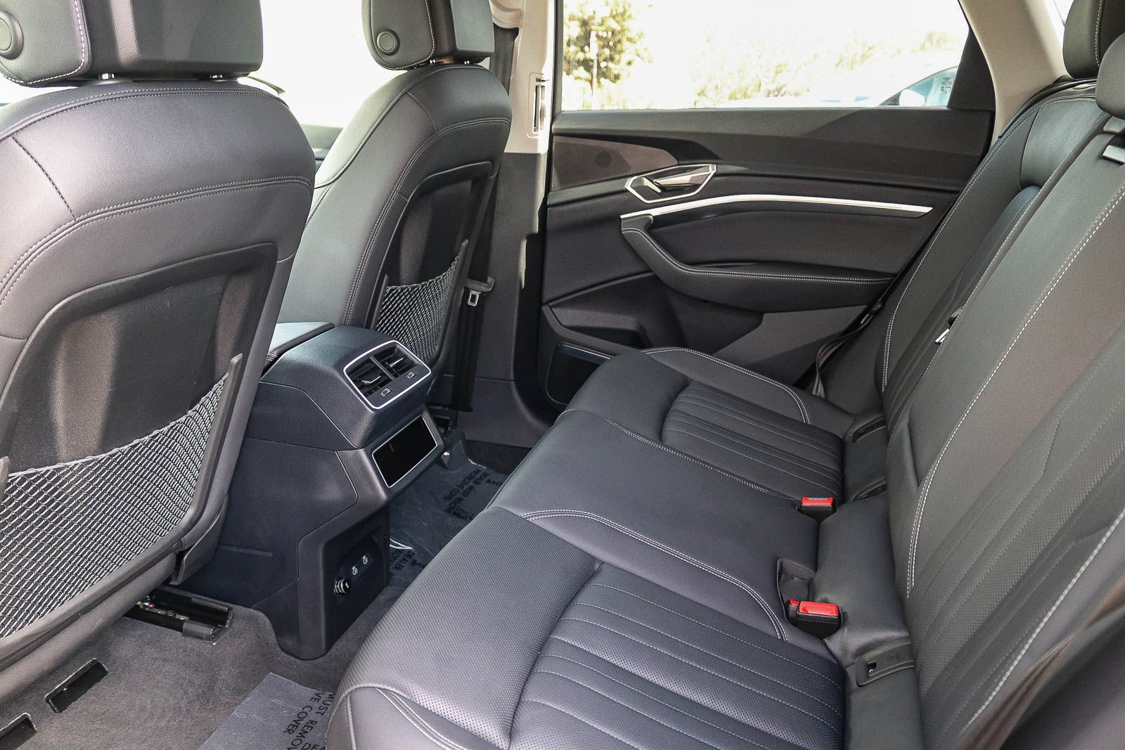 Certified 2024 Audi Q8 e-tron Premium Plus AWD/4WD image 18