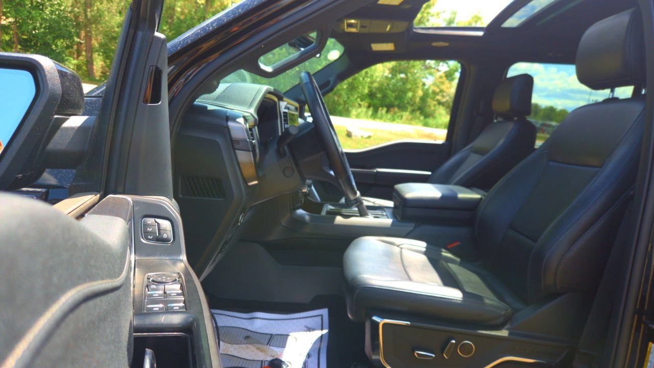 Used 2024 Ford F150 Lariat w/ Equipment Group 502A High AWD/4WD image 6