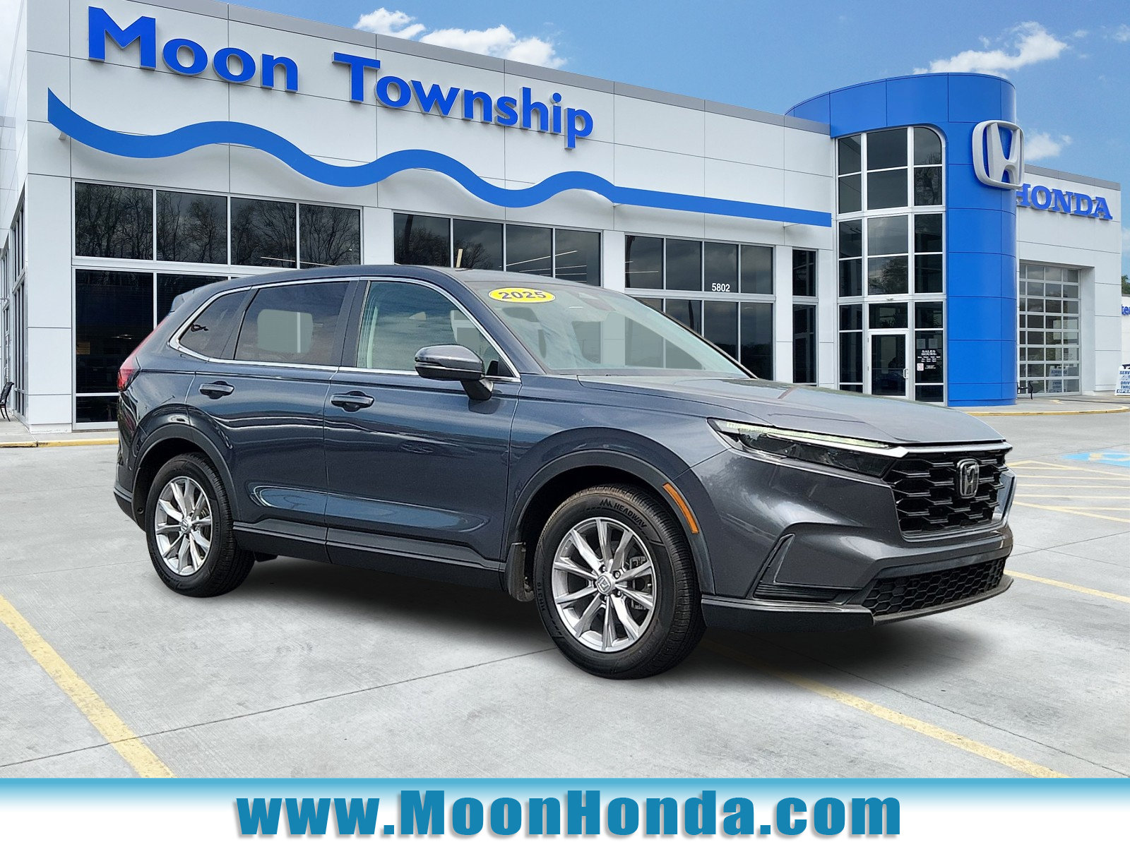 Used 2025 Honda CR-V EX image 1