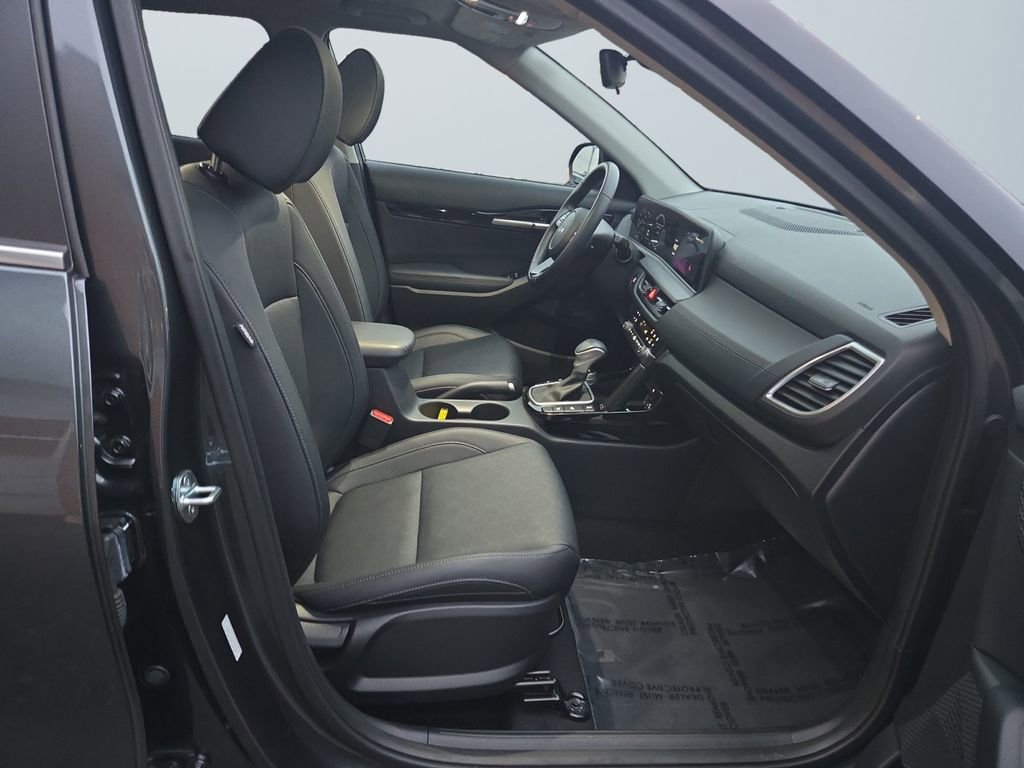 Used 2024 Kia Seltos EX image 15