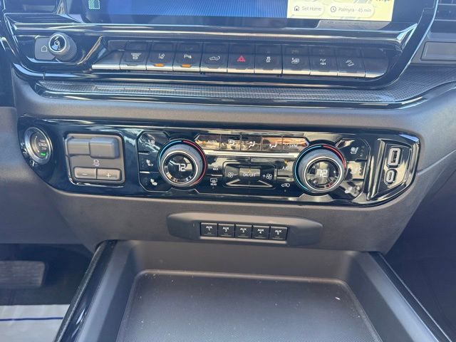 Used 2025 Chevrolet Silverado 2500 ZR2 w/ Technology Package image 31