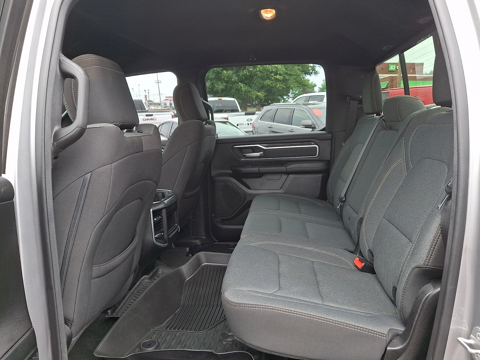Used 2022 RAM 1500 Big Horn RWD image 10
