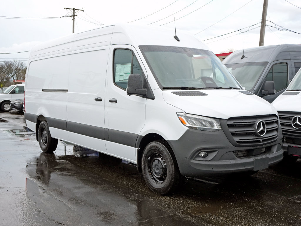 Used 2026 Mercedes-Benz Sprinter 2500 image 1