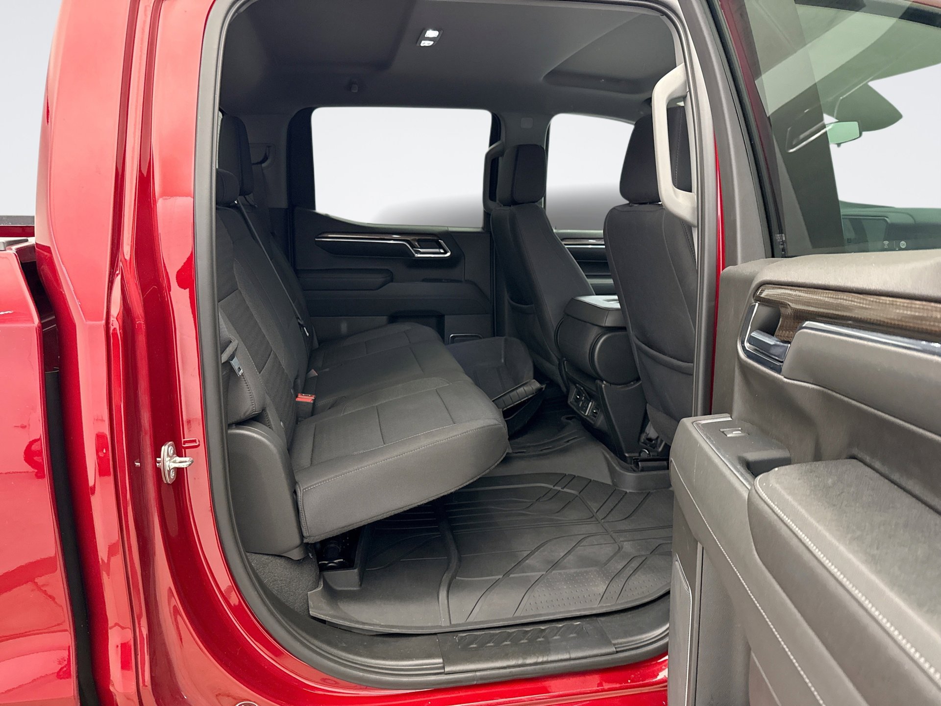 Used 2023 Chevrolet Silverado 1500 LT w/ LPO, Dark Essentials Package image 17