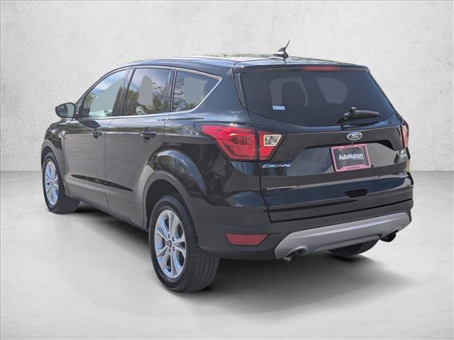 Used 2019 Ford Escape SE image 8