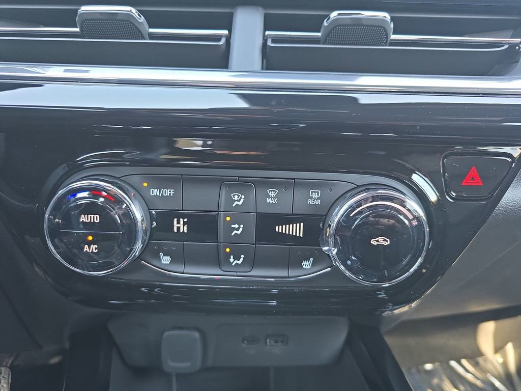 New 2026 Chevrolet Trax RS image 25